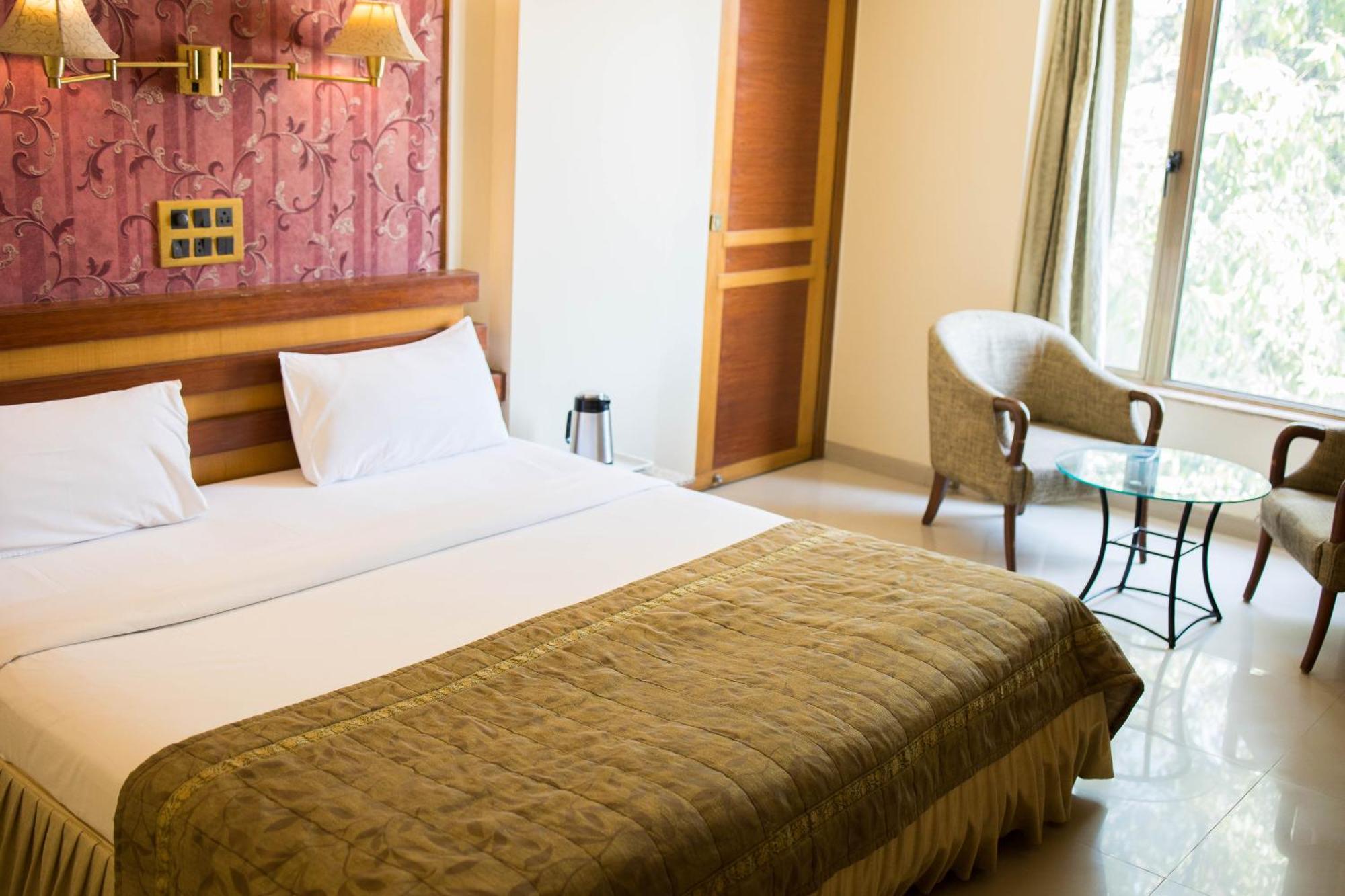 Hotel Deccan Royaale, Shivajinagar Pune Exterior photo