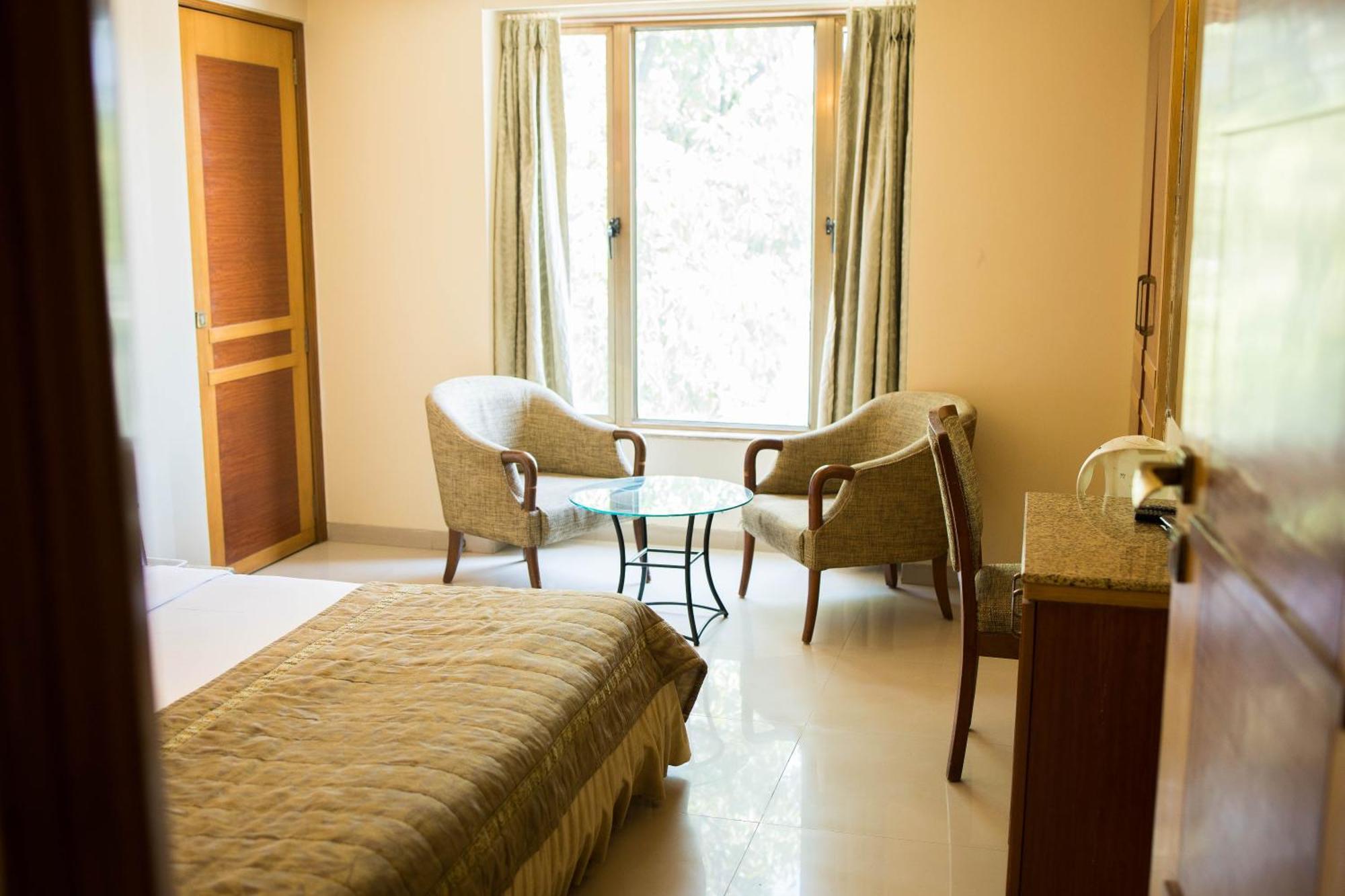 Hotel Deccan Royaale, Shivajinagar Pune Exterior photo