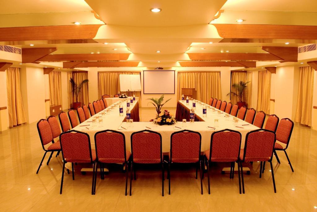 Hotel Deccan Royaale, Shivajinagar Pune Exterior photo