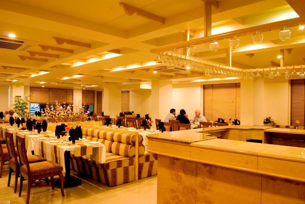 Hotel Deccan Royaale, Shivajinagar Pune Exterior photo